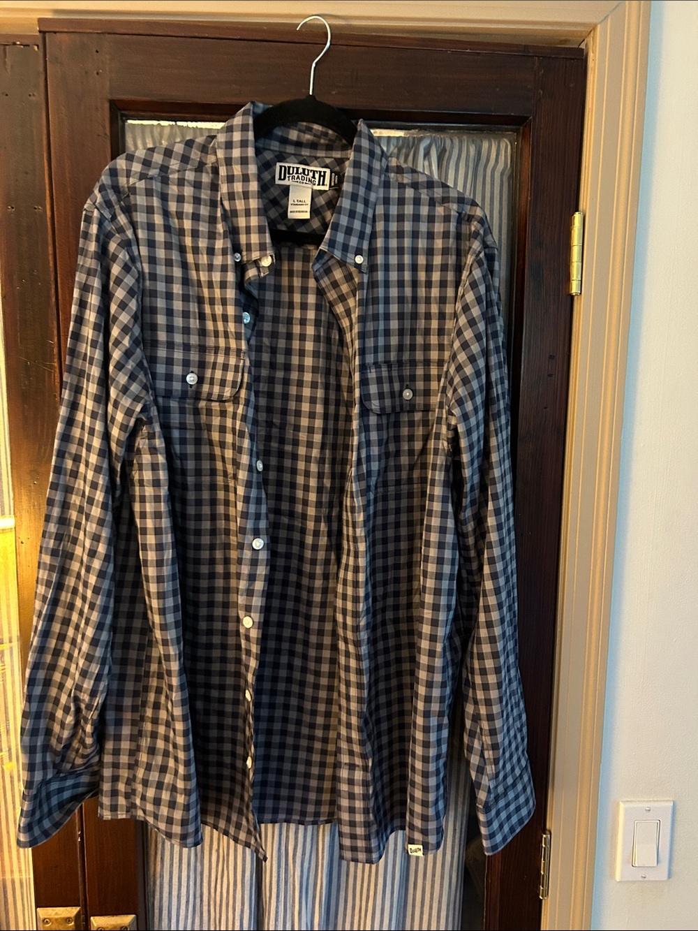 Duluth Trading Co Navy and Gray Plaid Button-Down Shirt